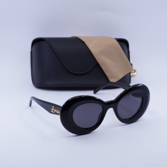 Loewe LW40112I 01A Butterfly Sunglasses – Shiny Black\\Grey